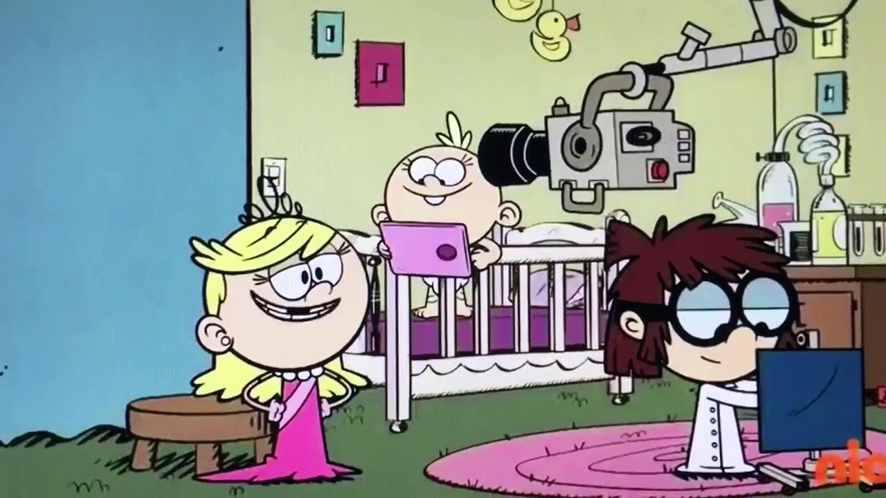 Lisa X-rays Lola
