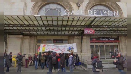 Masiva huelga de los trabajadores del ferrocarril en Francia