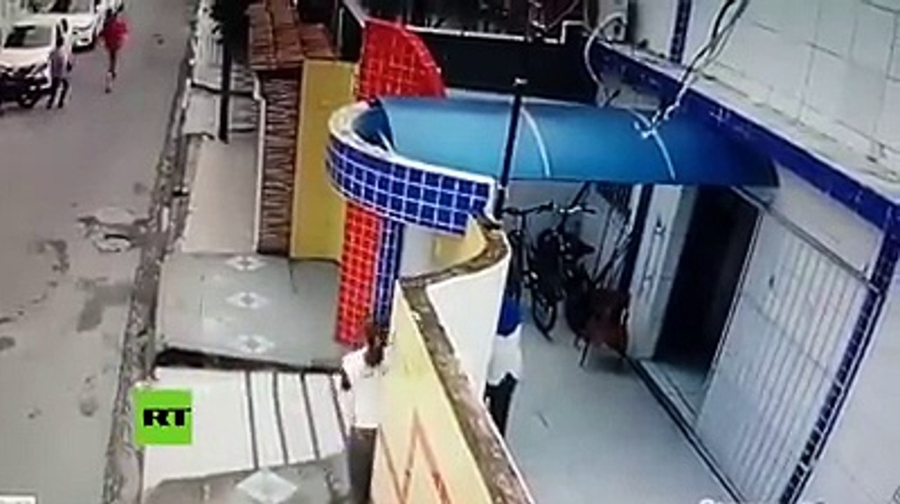 Víctima de Asaltó se defiende al ver que armas de ladrones eran de juguetes