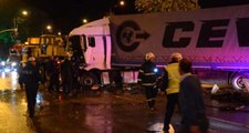 Korkunç Kaza! İki TIR Çarpıştı, Otomobil İle Pikap Ortasında Kaldı
