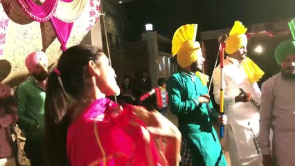 Punjabi Boliyan || Family Marriage Function || Bhangra Gidha ||