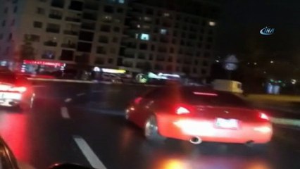 Lüks otomobilli trafik magandaları kamerada