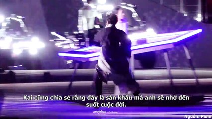 Chân bị thương đau không đi nổi, Kai (EXO) vẫn liều mình lên sân khấu biểu diễn khiến netizen bội phục