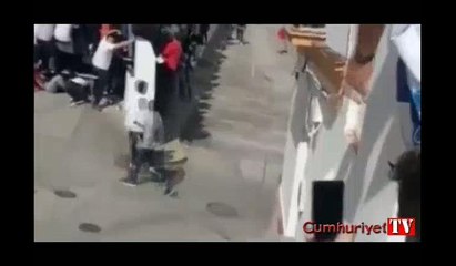 Festivalde feci ölüm kamerada! Kızgın boğa can aldı