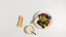 How to Make Mussels in Spicy Tomato Broth