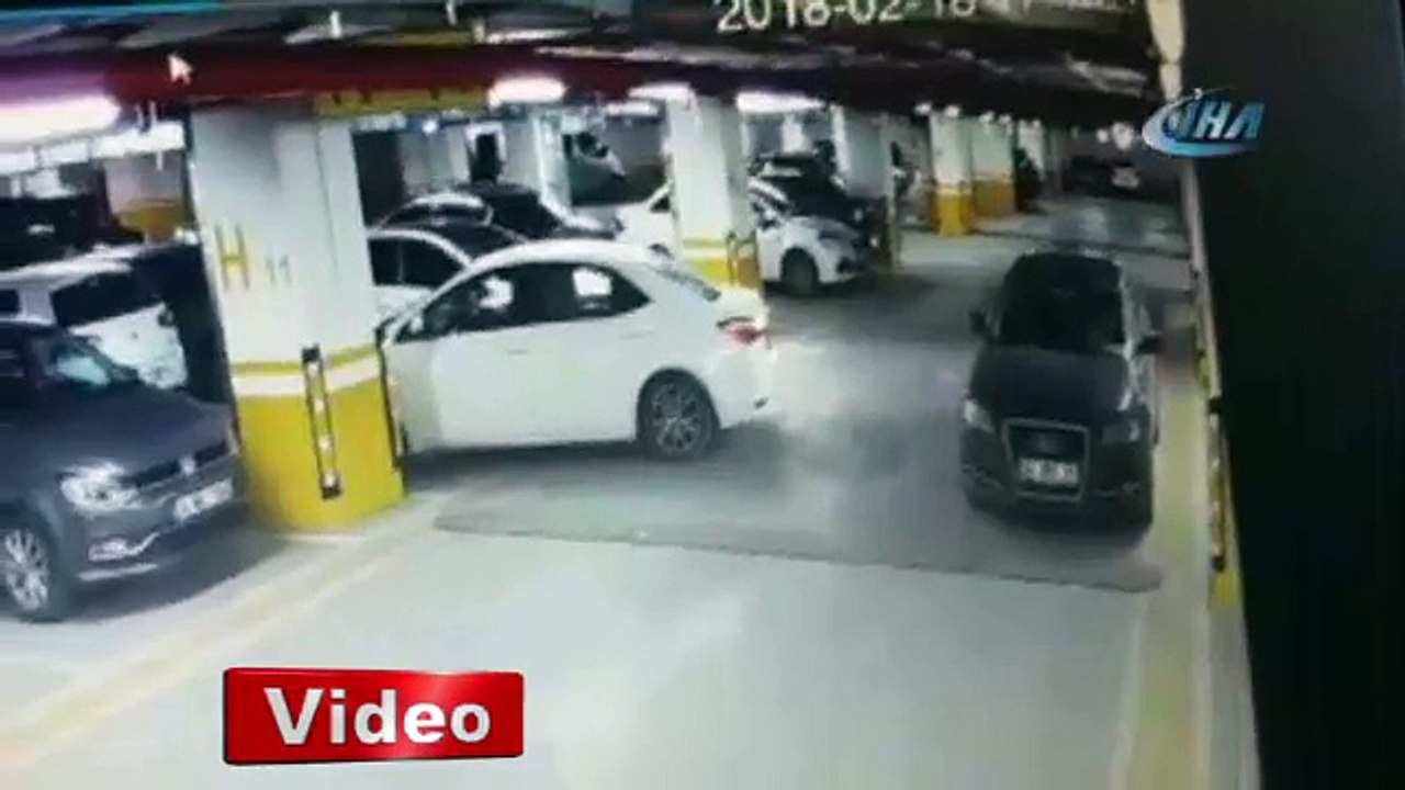 AVM otoparkında çileden çıkan kişi