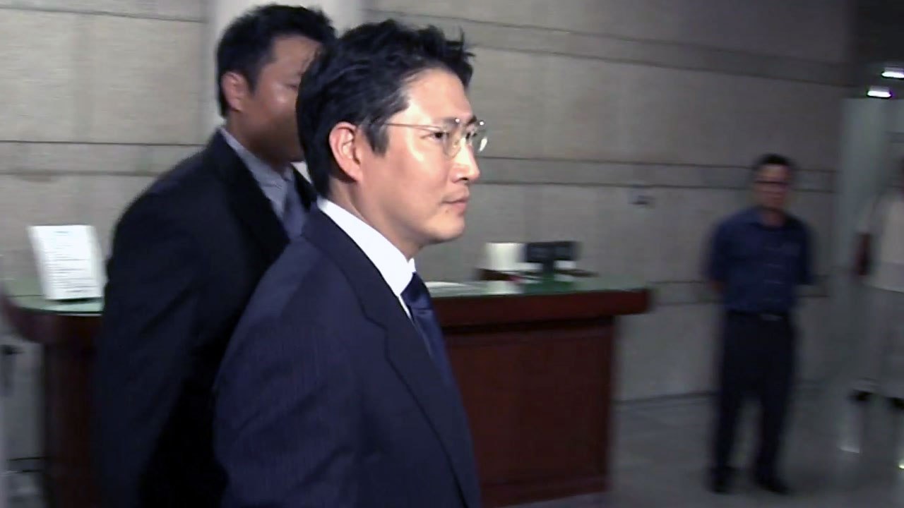 "퇴출 위기 개인회사 지원"...효성 조현준 회장 고발 / YTN