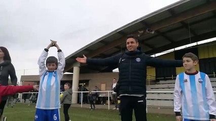Clapping en "famille" pour fêter la 1er place au tournoi de Lallaing.