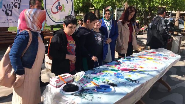 Akhisar da Otizm Farkındalık günü etkinliği