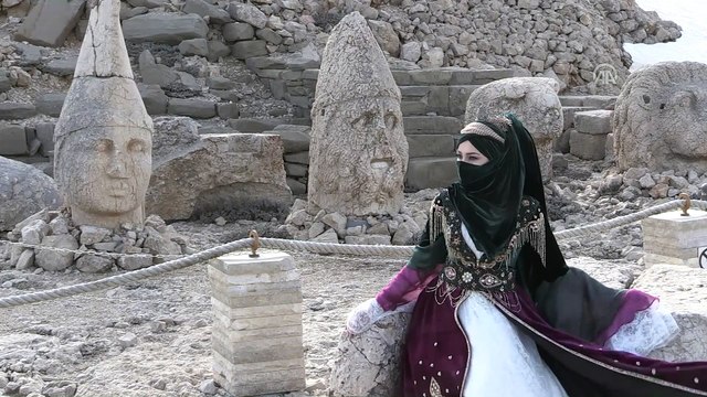 Mankenler katalog çekimleri için Nemrut'ta - ADIYAMAN