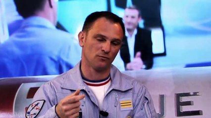 LA REVUE MAG : La revue mag : Capitaine Fabrice Camliti/Equipe de voltige de l'Armée de l'Air