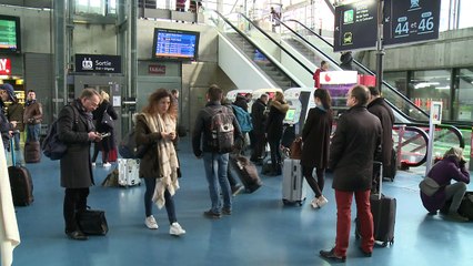 Ferroviários franceses iniciam greve