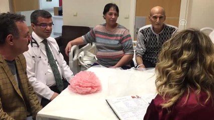 İkinci Kez Hastane Odasında Evlendiler