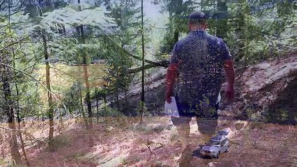 Living in an RV OFF GRID while building a house??