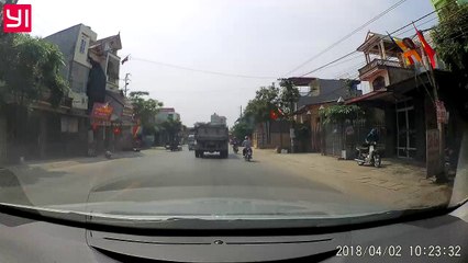 Accident Nearly Occurred in Front of Me