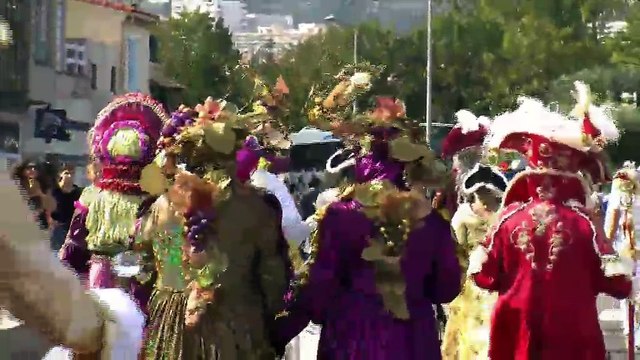 LA REVUE : La revue : Eliane Damlédjian/Elisabeth Di Stefano/ Flâneries au miroir