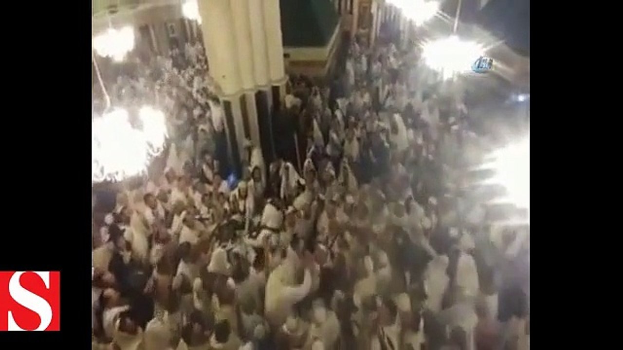 Yüzlerce İsrailli İbrahim Camii�ni bastı