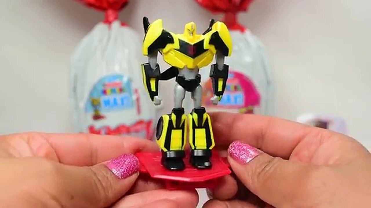 Huevo Kinder Sorpresa Maxi de Polly Pocket y Transformers en Español | JuguetesYSorpresas