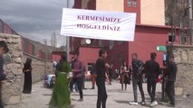 Çukurca'da Öğrenciler Yararına Kermes Düzenlendi