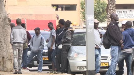 نتنياهو يلغي اتفاقا بشأن ترحيل لاجئين أفارقة من إسرائيل