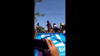 Elle a juste voulu faire un petit pas de danse et ça tourne mal