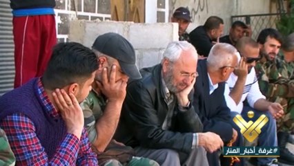 اهالي المخطوفين عند الجماعات المسلحة عند المعبر بانتظار اي معلومة عن ابنائهم