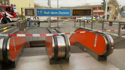 Tải video: Unfall im U-Bahn-Tunnel: Mindestens 35 Verletzte