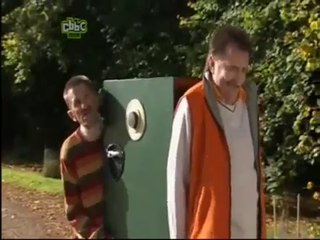 ChuckleVision - S14, E1: Safe and Sound