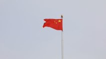 China critica los aranceles de EEUU y amenaza con nuevas medidas