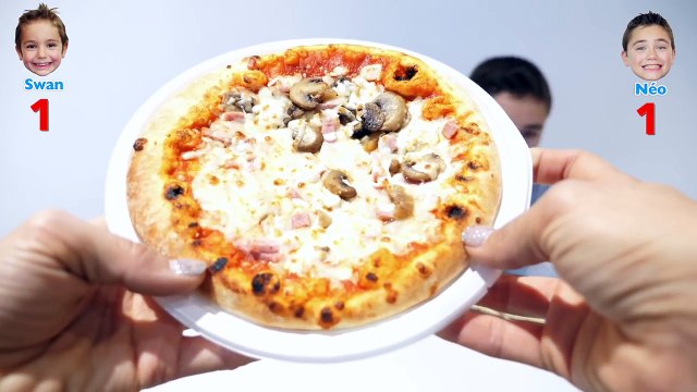 REAL vs CHOCOLATE FOOD CHALLENGE - Trucs réels ou Chocolat