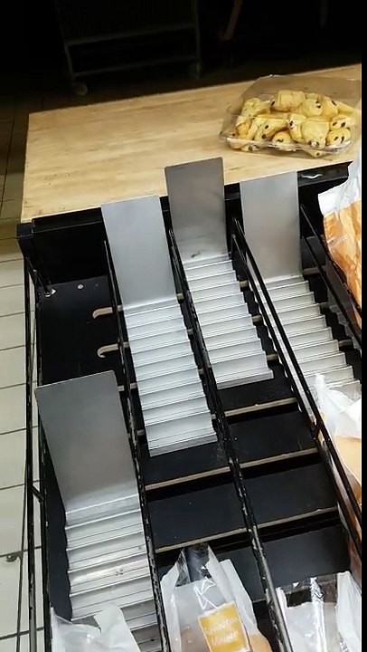 La diffusion d'une vidéo, filmée par un client, montrant des rats dans le rayon boulangerie d'un magasin Carrefour inquiète les clients