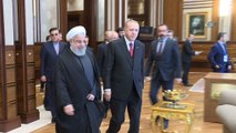 Cumhurbaşkanı Erdoğan, İran Cumhurbaşkanı Ruhani ile baş başa görüştü