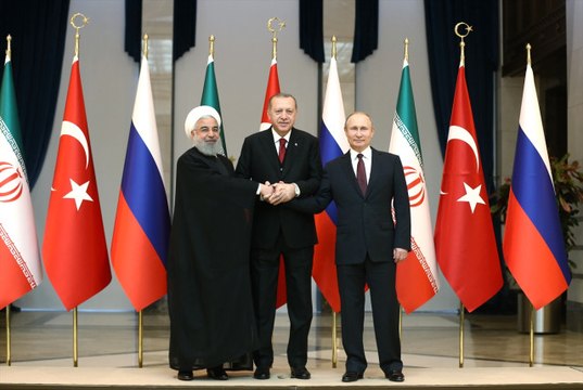 Üçlü Suriye Zirvesi Sonrası Ruhani ABD'yi Topa Tuttu: DEAŞ Kalıcı Olsun İstiyorlar