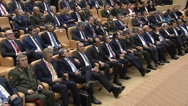 Cumhurbaşkanı Erdoğan: Gerek değerli dostum Putin’e, gerekse değerli dostum Ruhani’ye şöyle bir teklifim var, ben bu teklifi daha önce uluslararası camiaya da yaptım, güvenli bölgede konut inşası temin edelim diyorum. Bu konu