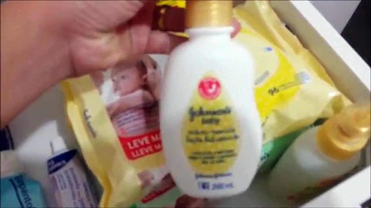 TOUR PELO QUARTO | Casal + Bebê | ROOM TOUR (MAMÃE aos 19)