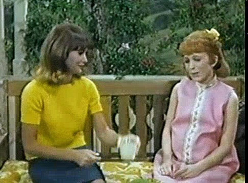 Petticoat Junction S06E04 The Valley Has A Baby