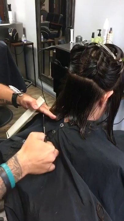 How to cut a textured bob haircut tutorial