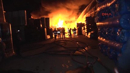 Eyüp'te Fabrika Yangını