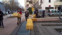 Les Faucheurs volontaires devant le tribunal de Dijon