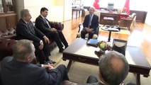 Kılıçdaroğlu, Demokrat Parti Genel Başkanı Gültekin Uysal ile Görüştü