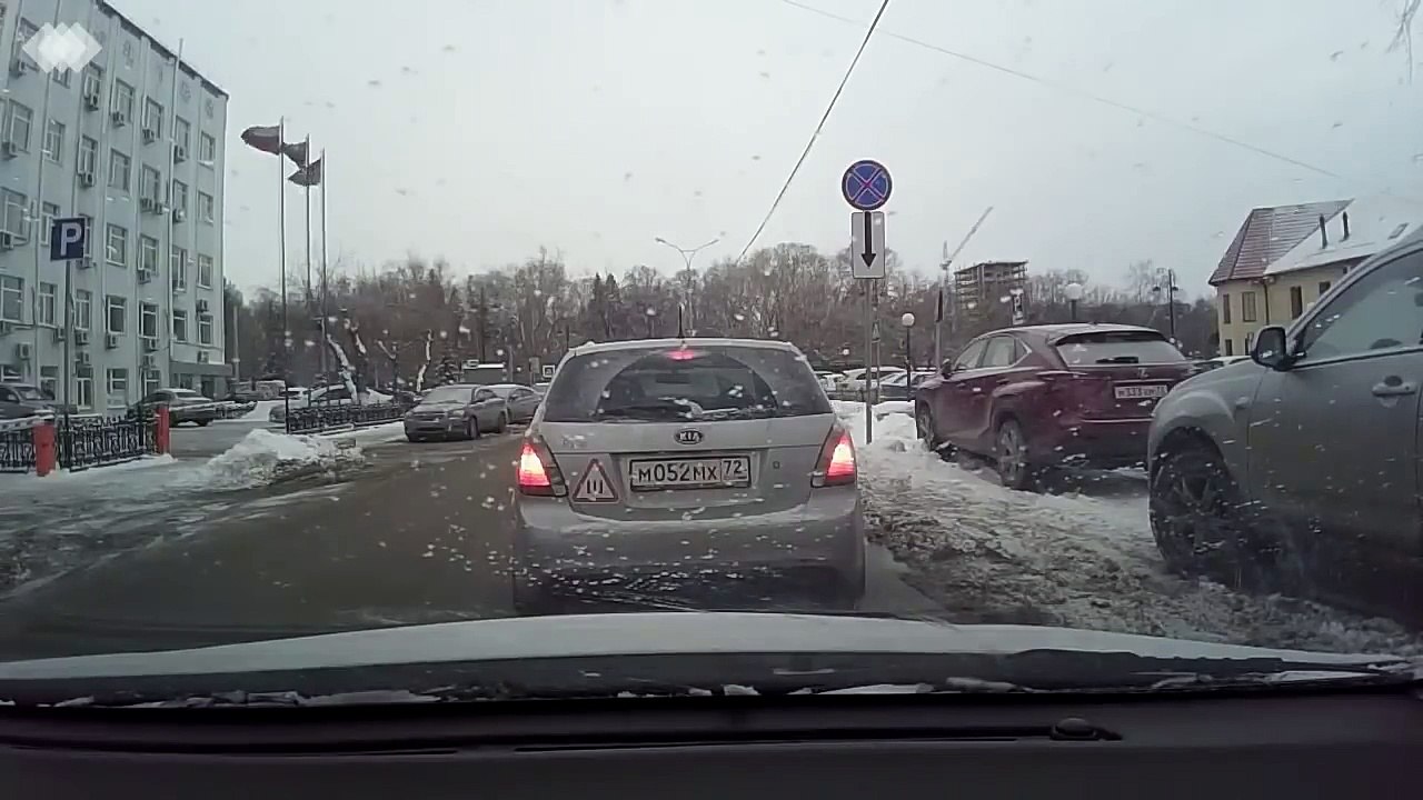 La comédie de la priorité en voiture