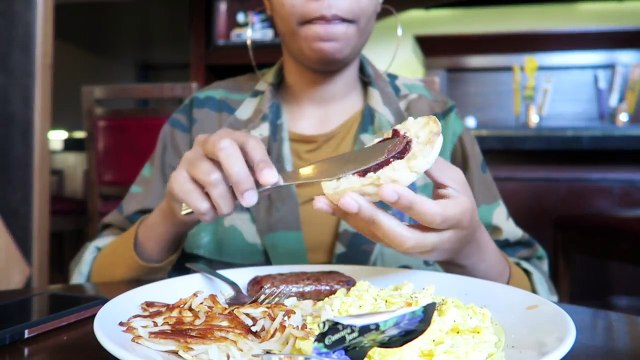 The Real Life of a Flight Attendant | Vlog 47 | I FLEW WITH A MARRIED COUPLE!