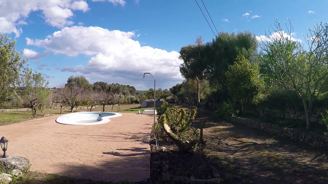 Mallorca - Einzelhaus, 80m² mit 3 Zimmer und Kamin auf 3600 m²