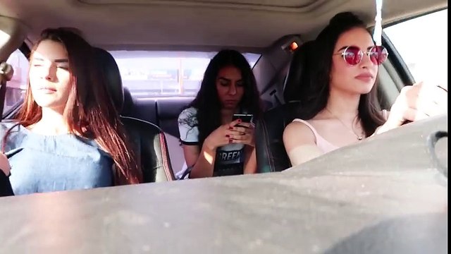 UN DÍA CONMIGO  Kimberly Loaiza