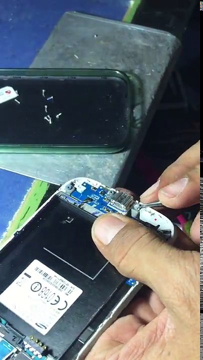 SAMSUNG GALAXY S4 CHARGING PORT REPLACEMENT USA MOBILE REPAIRING
