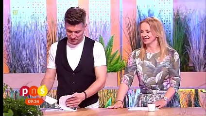 Ce magicien va rater son tour et planter la main de la présentatrice en direct