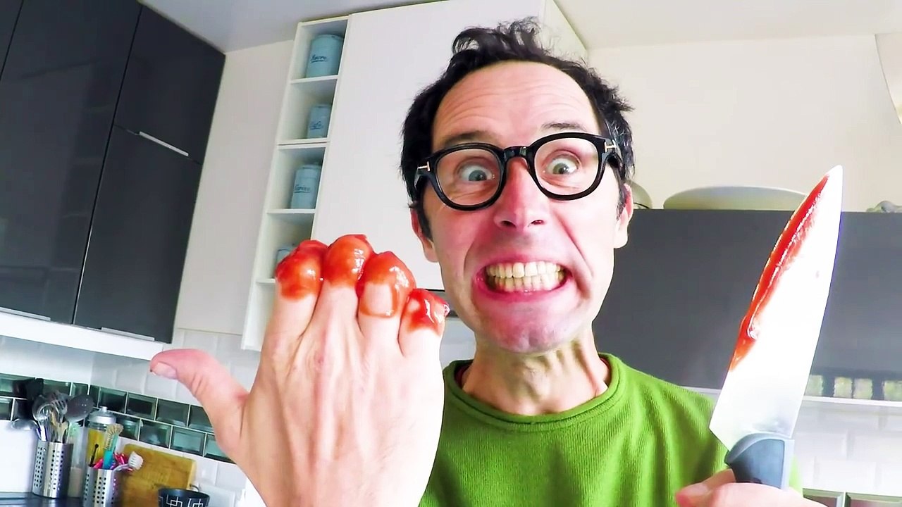 BLAGUE POUR HALLOWEEN - Les DOIGTS COUPÉS  - TUTO FACILE D'HALLOWEEN en Français