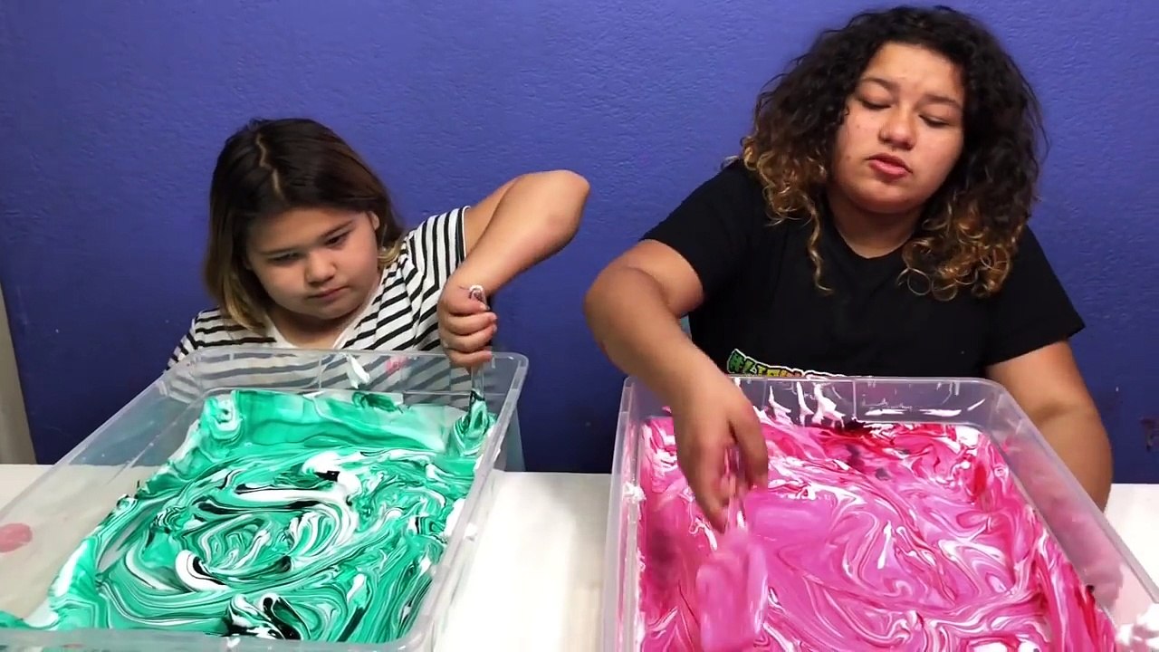 1 GALLON OF ELMER’S FLUFFY GLUE ALL VS 1 GALLON OF NEW  FLUFFY AMAZON BASICS SCHOOL GLUE