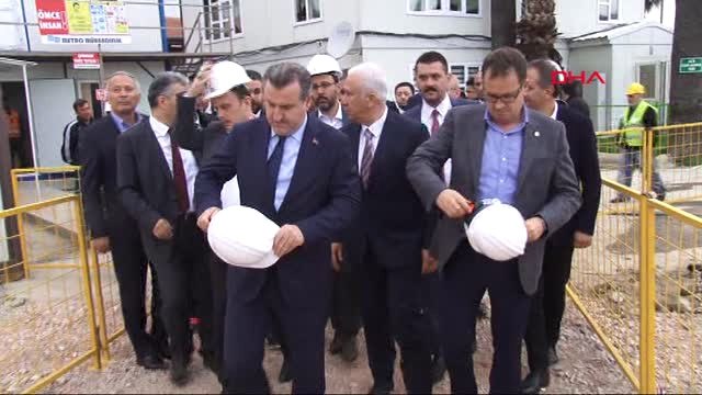 Gençlik ve Spor Bakanı Bak, Alsancak Stadı'nı Ziyaret Etti