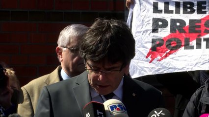 Puigdemont pide la liberación "inmediata" de su Govern